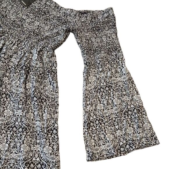 NWT 70's Inspired LCAS Abstract Smoked Bodice Bell Sleeve Dress - Picture 6 of 12